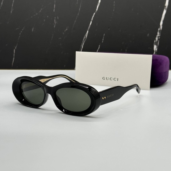 NEW GG1527S 001 GUCCI BLACK GREY OVAL WOMEN GUCCI SUNGLASSES - Picture 1 of 12